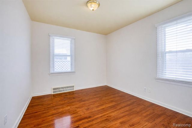 2209 Progress Avenue, Lincoln Park, MI 48146