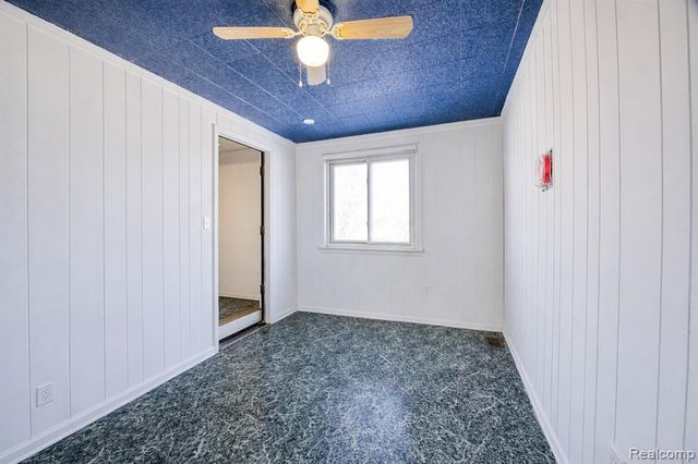 2209 Progress Avenue, Lincoln Park, MI 48146