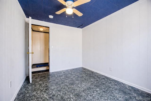 2209 Progress Avenue, Lincoln Park, MI 48146