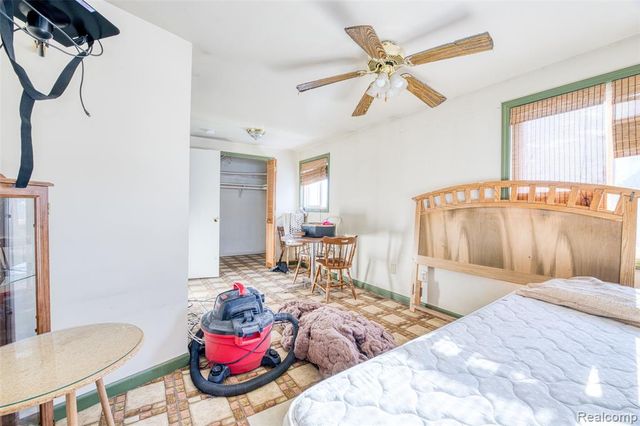 2209 Progress Avenue, Lincoln Park, MI 48146