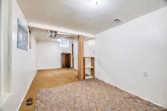 2209 Progress Avenue, Lincoln Park, MI 48146