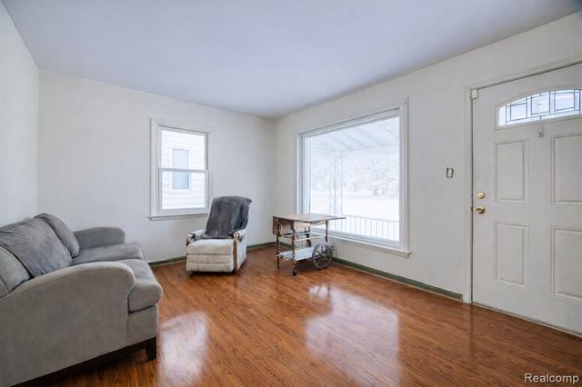 2209 Progress Avenue, Lincoln Park, MI 48146