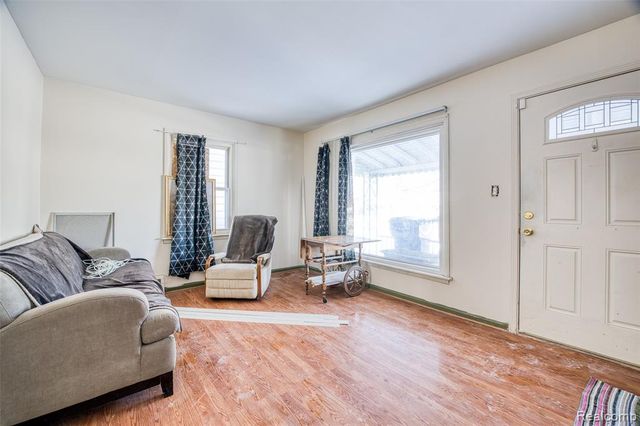 2209 Progress Avenue, Lincoln Park, MI 48146