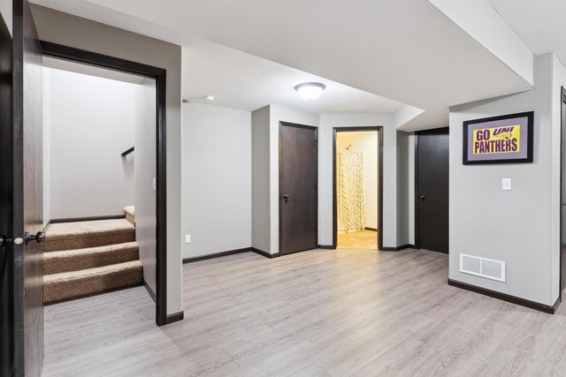 4106 Mourning Dove Drive, Waterloo, IA 50702