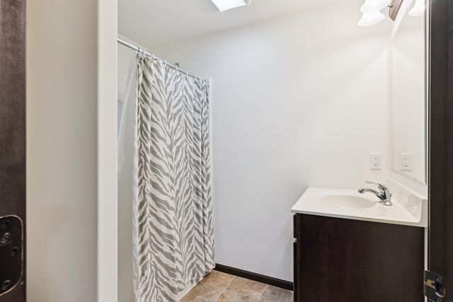 4106 Mourning Dove Drive, Waterloo, IA 50702