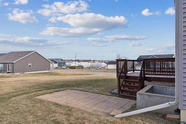 4106 Mourning Dove Drive, Waterloo, IA 50702