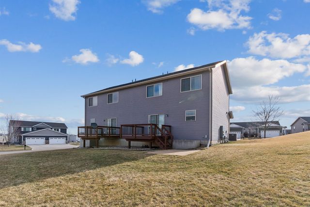 4106 Mourning Dove Drive, Waterloo, IA 50702