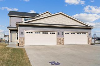 4106 Mourning Dove Drive, Waterloo, IA 50702