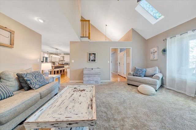662 Stayman RD, Roanoke, VA 24019