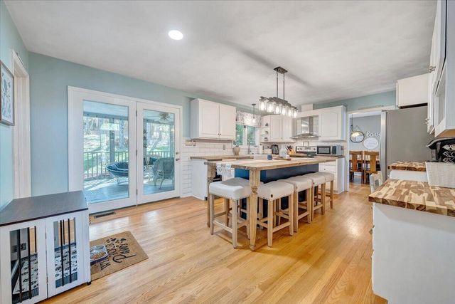 662 Stayman RD, Roanoke, VA 24019