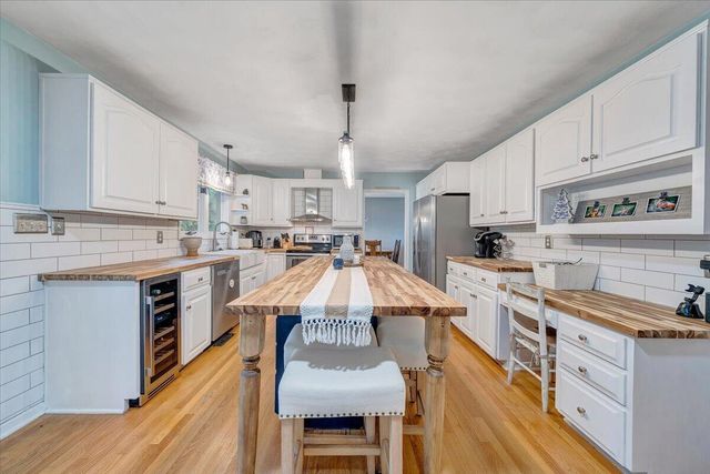 662 Stayman RD, Roanoke, VA 24019
