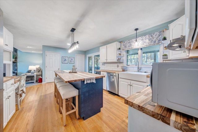 662 Stayman RD, Roanoke, VA 24019