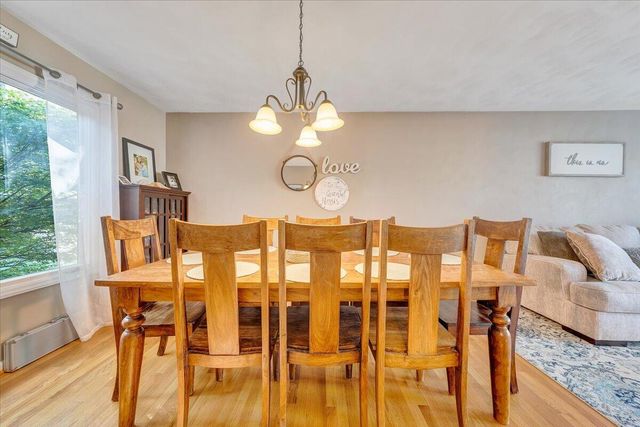 662 Stayman RD, Roanoke, VA 24019
