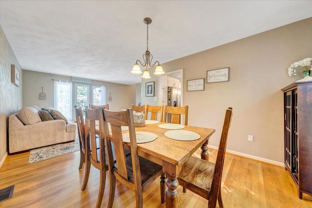 662 Stayman RD, Roanoke, VA 24019