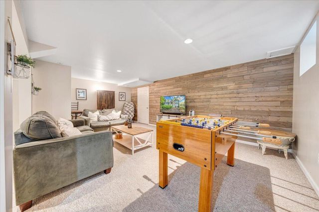 662 Stayman RD, Roanoke, VA 24019