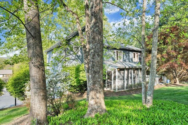662 Stayman RD, Roanoke, VA 24019
