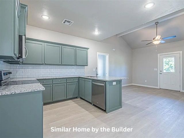 1816 SW Monroe Ave, Lawton, OK 73501
