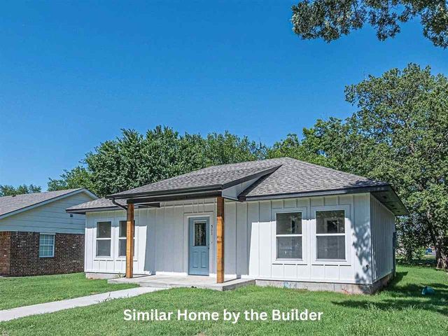 1816 SW Monroe Ave, Lawton, OK 73501