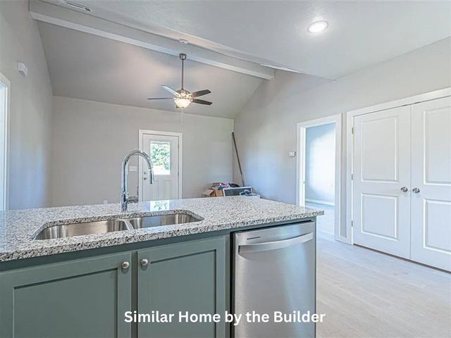1816 SW Monroe Ave, Lawton, OK 73501