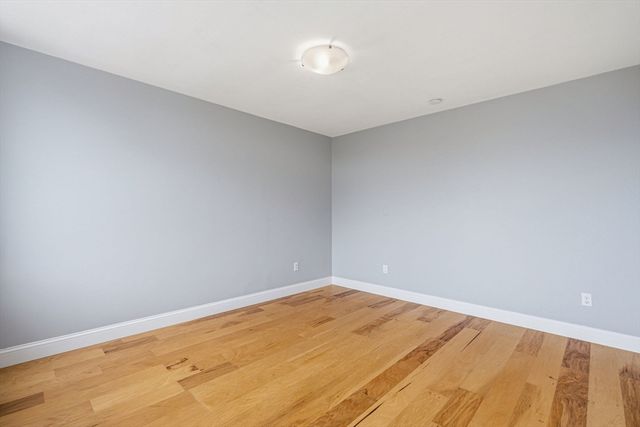 20 Hammond Pond Pkwy 506, Newton, MA 02467