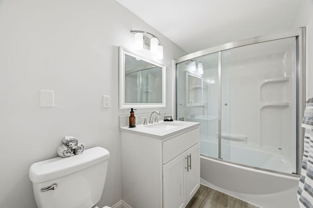 20 Hammond Pond Pkwy 506, Newton, MA 02467