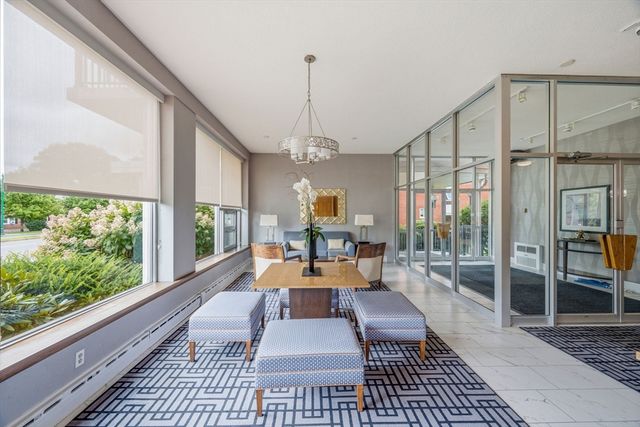 20 Hammond Pond Pkwy 506, Newton, MA 02467