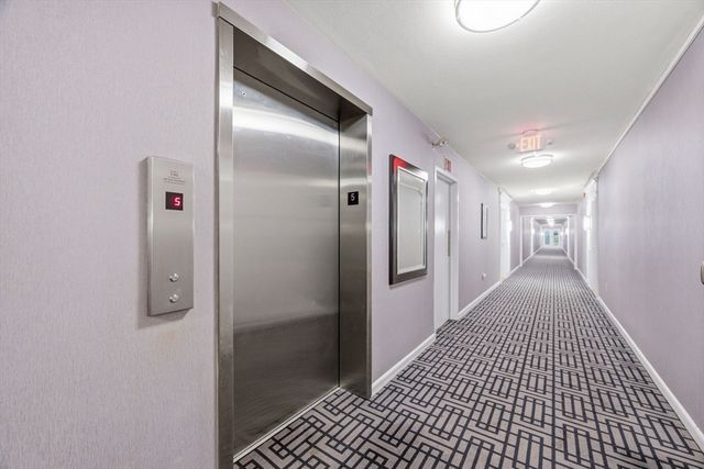 20 Hammond Pond Pkwy 506, Newton, MA 02467