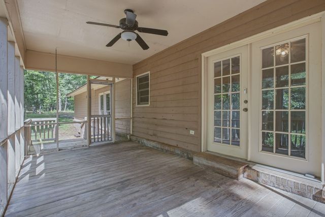 945 Deer Run Drive, Ellerslie, GA 31807