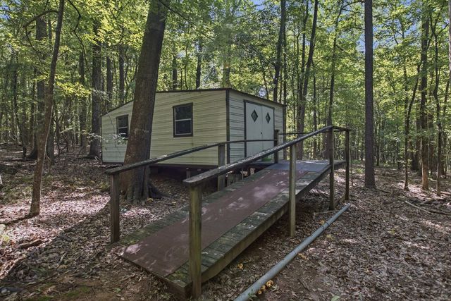 945 Deer Run Drive, Ellerslie, GA 31807