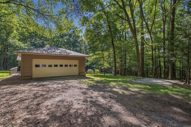 945 Deer Run Drive, Ellerslie, GA 31807