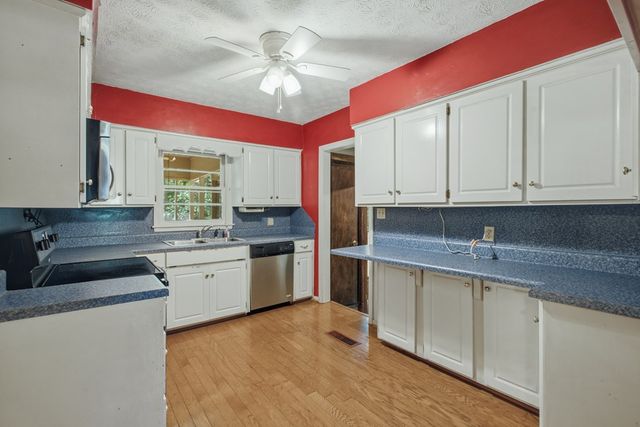 945 Deer Run Drive, Ellerslie, GA 31807