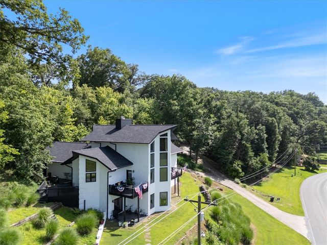 22047 E Dawn Hill Road, Siloam Springs, AR 72761