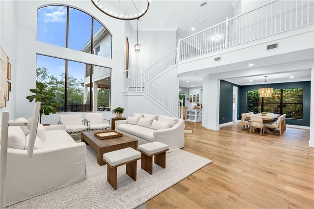 2954 Cinnamon Bay CIR, Naples, FL 34119