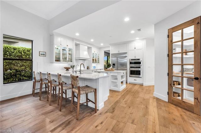 2954 Cinnamon Bay CIR, Naples, FL 34119