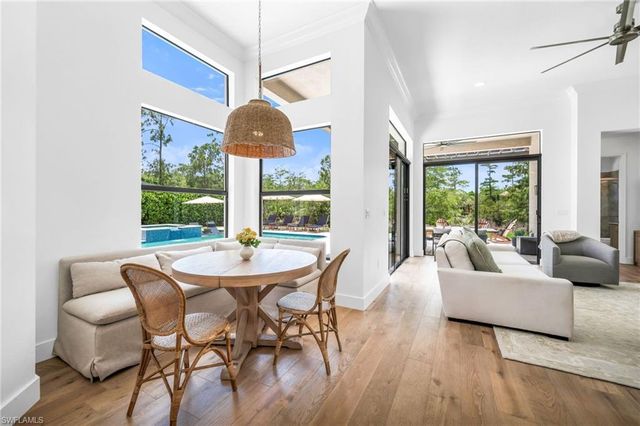 2954 Cinnamon Bay CIR, Naples, FL 34119