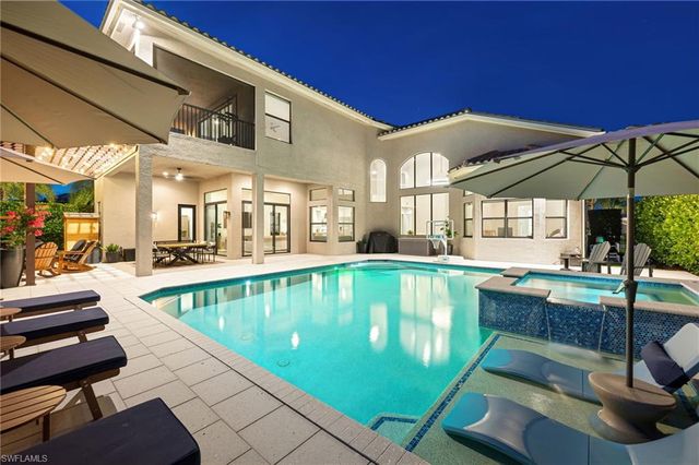 2954 Cinnamon Bay CIR, Naples, FL 34119