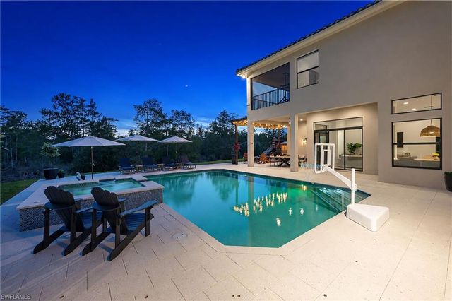 2954 Cinnamon Bay CIR, Naples, FL 34119