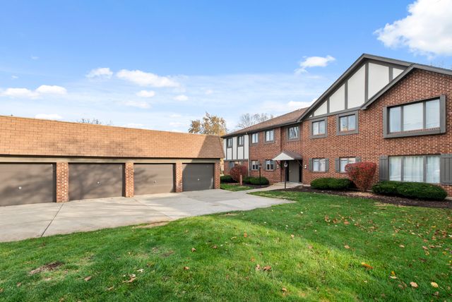 42 Parliament Drive W 129, Palos Heights, IL 60463