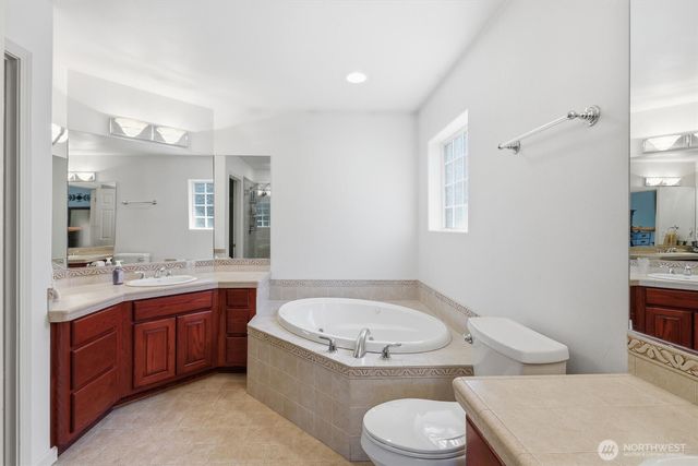 19310 95th Avenue NE, Arlington, WA 98223