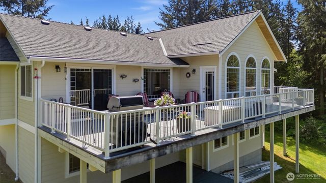 19310 95th Avenue NE, Arlington, WA 98223