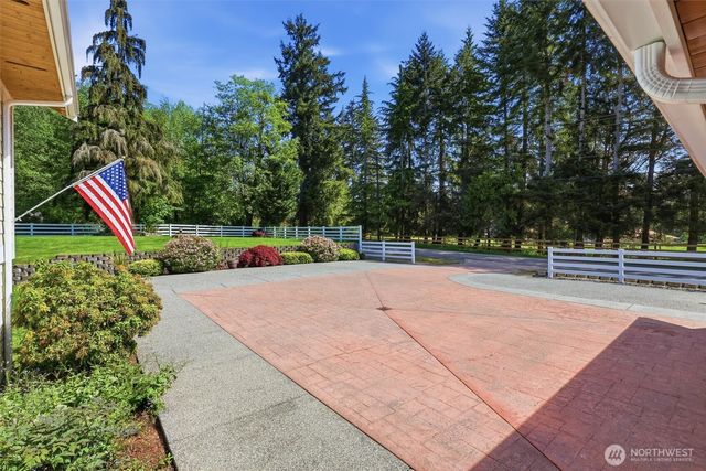 19310 95th Avenue NE, Arlington, WA 98223