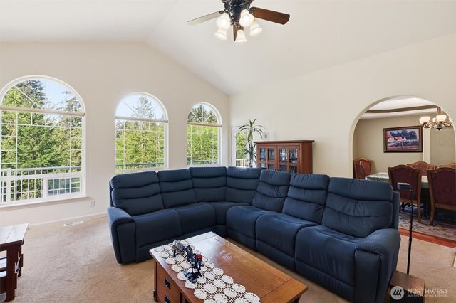 19310 95th Avenue NE, Arlington, WA 98223