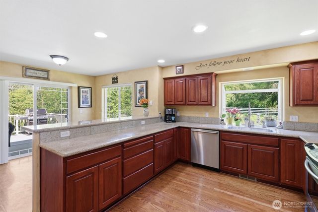 19310 95th Avenue NE, Arlington, WA 98223