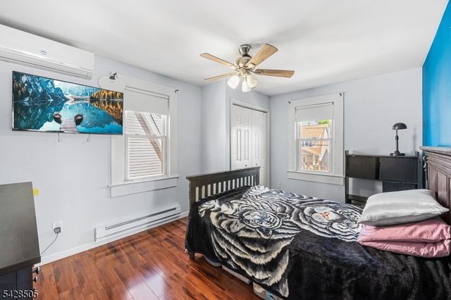 333 Amon Ter, Linden City, NJ 07036