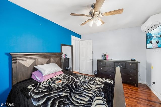 333 Amon Ter, Linden City, NJ 07036