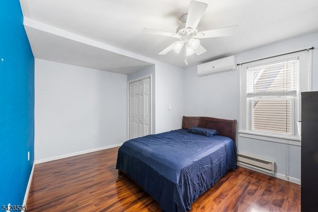 333 Amon Ter, Linden City, NJ 07036
