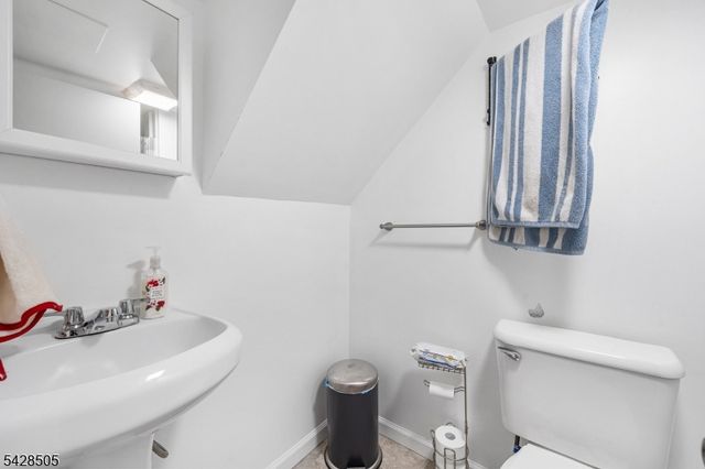 333 Amon Ter, Linden City, NJ 07036