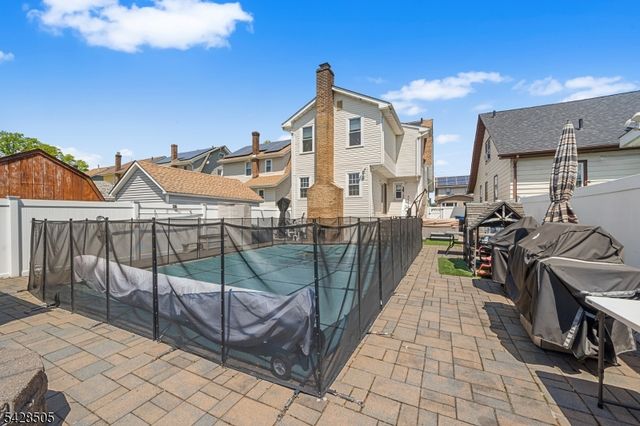 333 Amon Ter, Linden City, NJ 07036