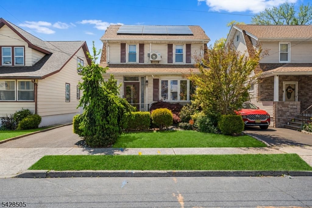 333 Amon Ter, Linden City, NJ 07036