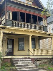 162 N 18Th St, East Orange City, NJ 07017